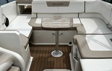 Vista de la mesa exterior 